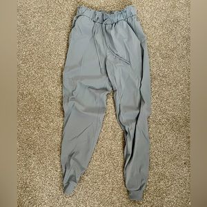 Lululemon - stretch high waisted joggers - chambray grey - size 4